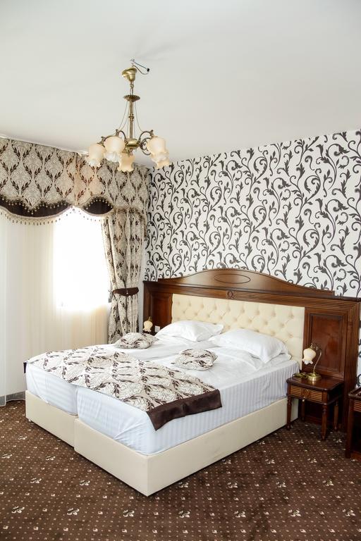 Pik Elegance Hotel Ploieşti Szoba fotó