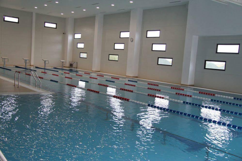 Pik Elegance Hotel Ploieşti Kültér fotó